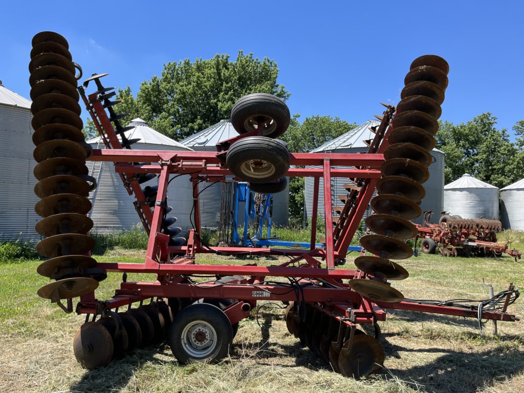 Estate Farm Machinery Auction Westra Auction Land & Auction