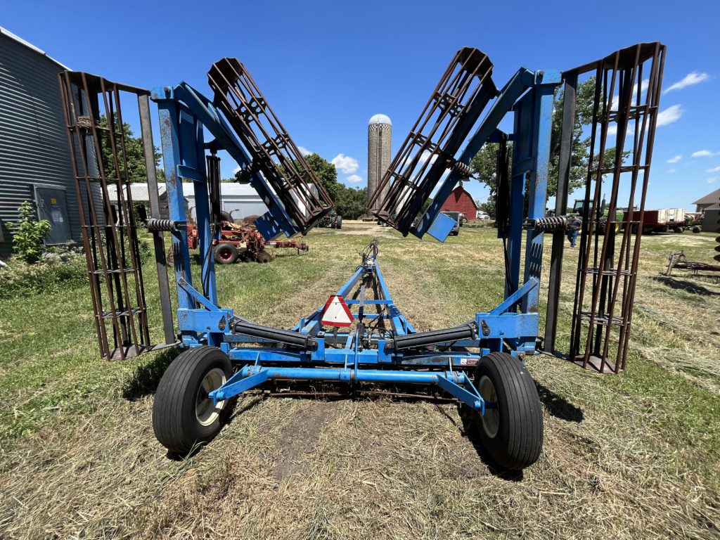 Estate Farm Machinery Auction Westra Auction Land & Auction